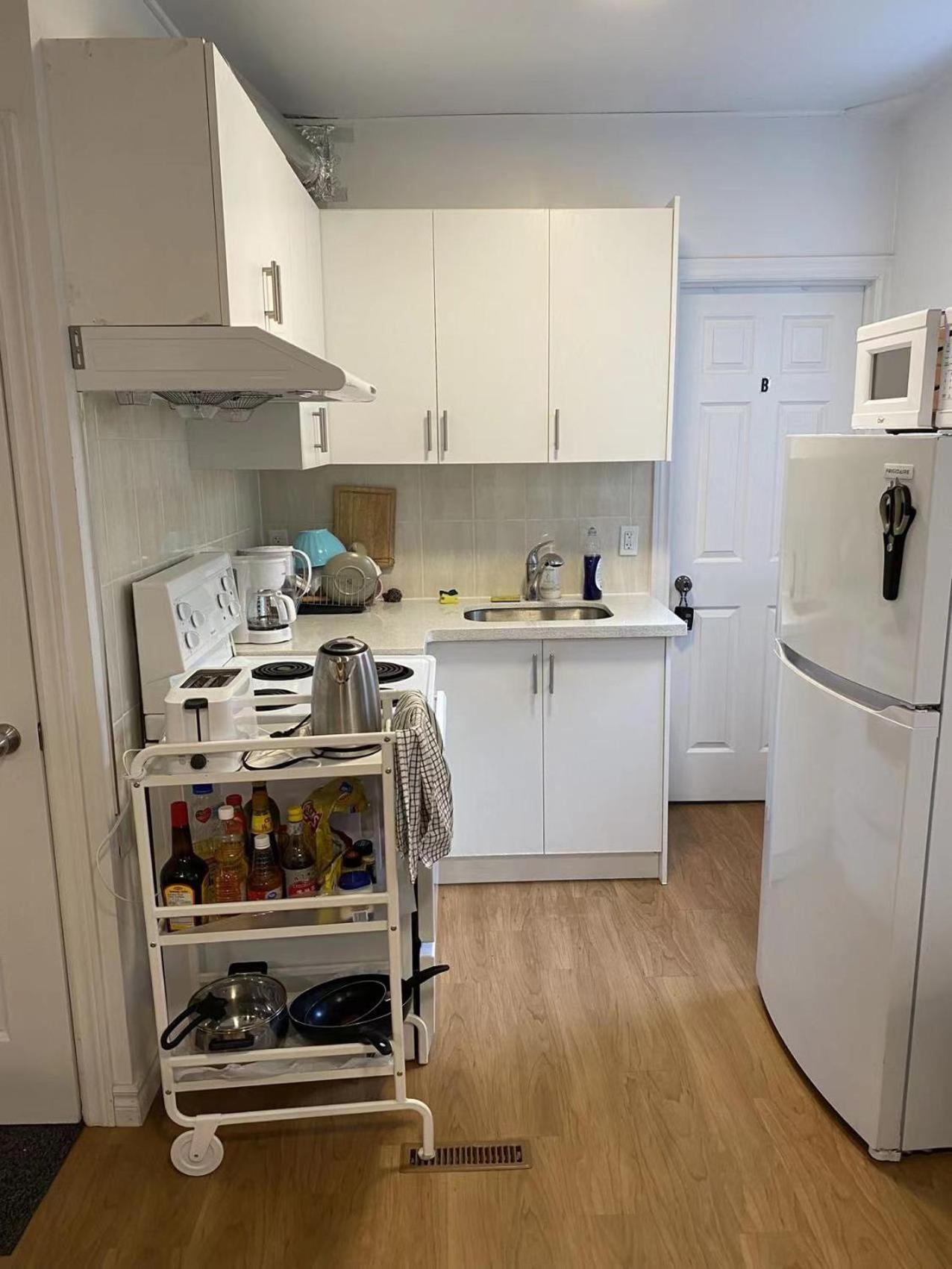 Quad Room With Private Bathroom 536A-Two Bedrooms Toronto Exterior photo